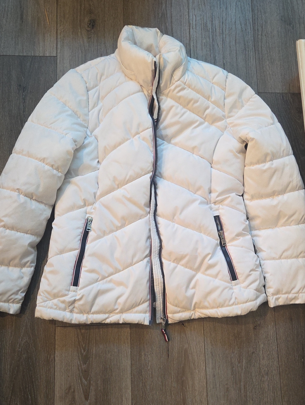 Tommy Hilfiger Off-White Quilted Puffer Jacket with Signature Trim